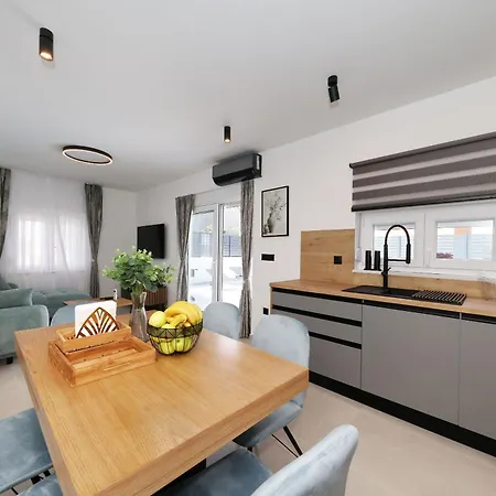 Semesterbostad Kala Maslenica