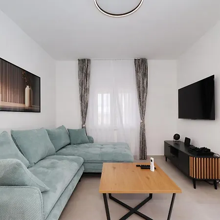 Kala Semesterbostad *