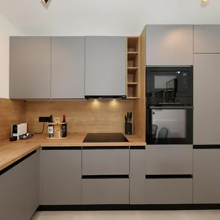 Kala Semesterbostad Maslenica